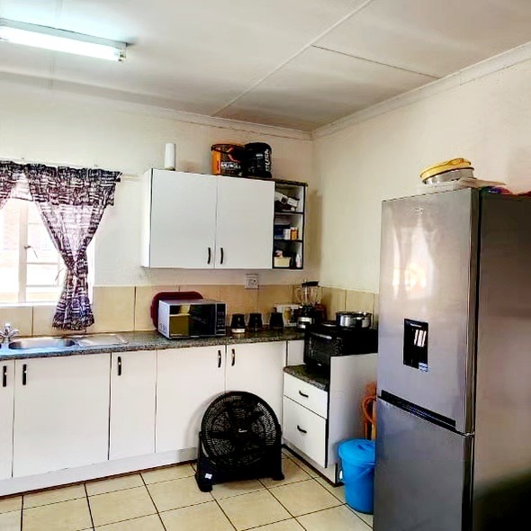 1 Bedroom Property for Sale in Rustenburg Central North West